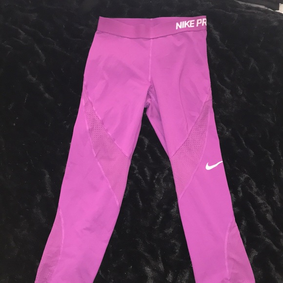 Nike Pants - WORN1x NIKE Dry-fit legging S